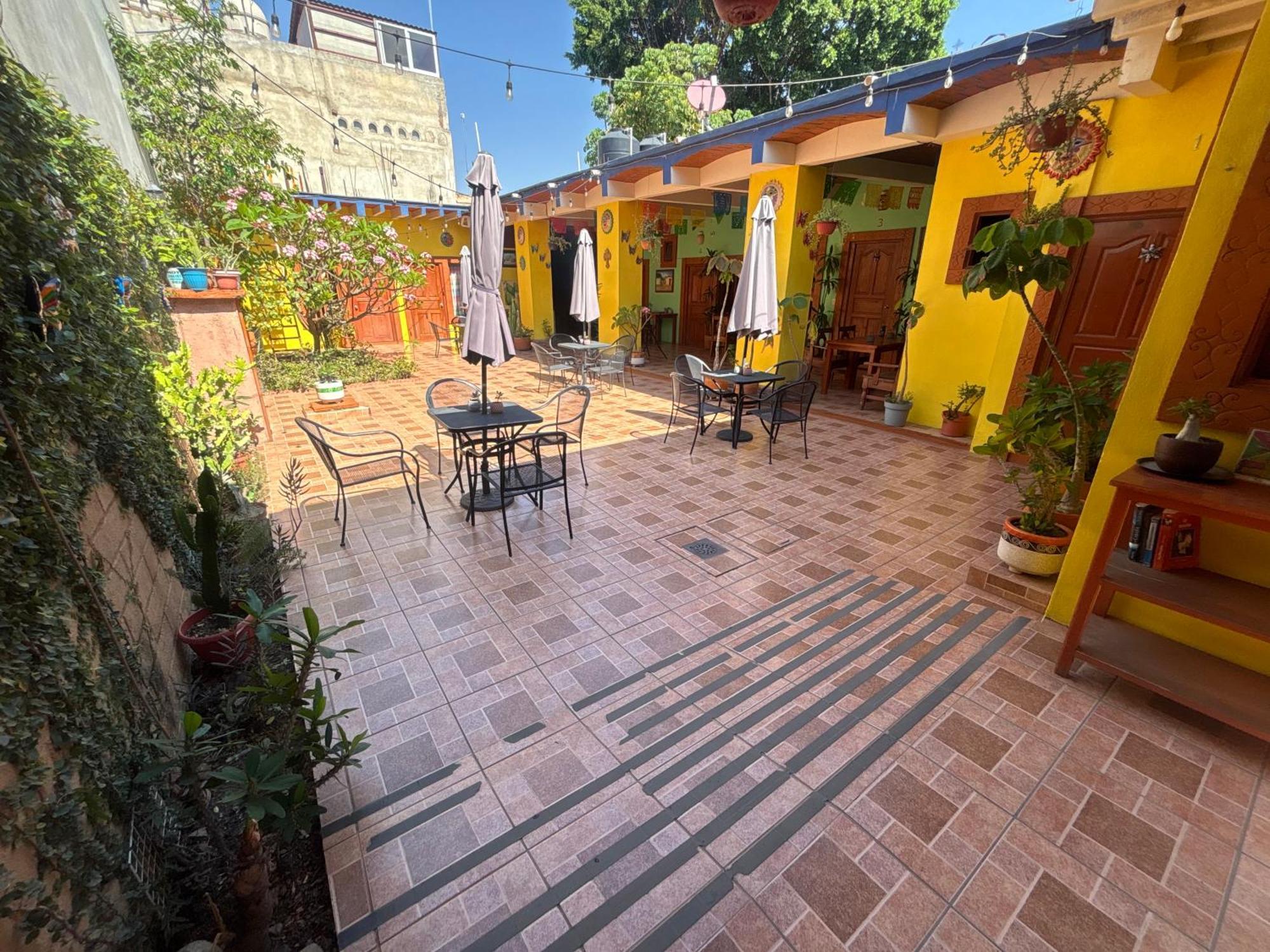 Hotel Posada "Mi Rosita" Oaxaca Exterior photo