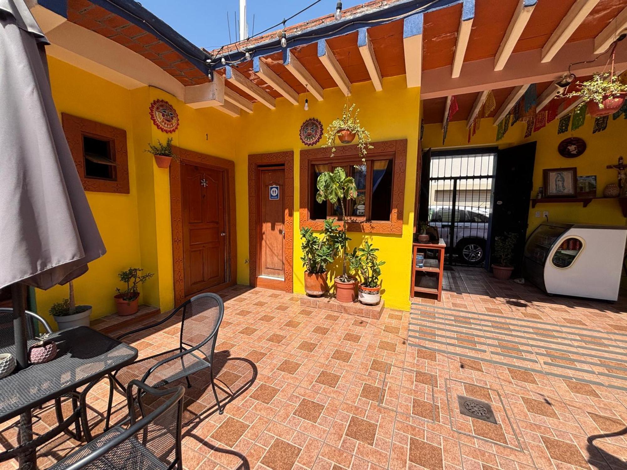 Hotel Posada "Mi Rosita" Oaxaca Exterior photo